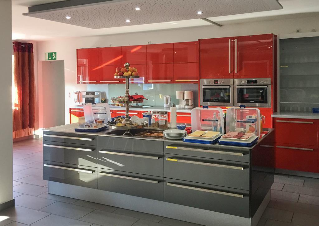 Inwest Hotel Garni Crailsheim Esterno foto