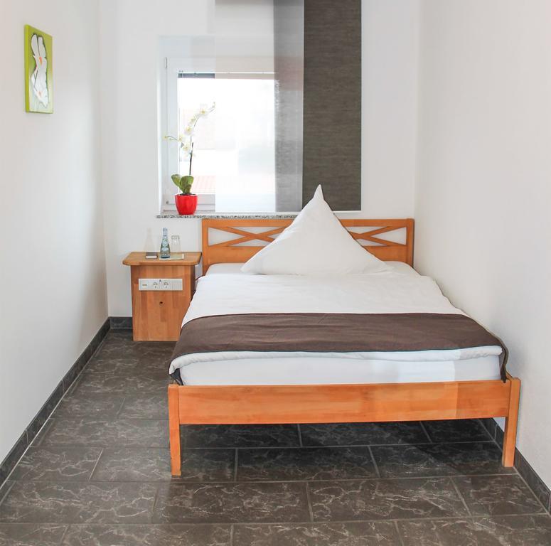 Inwest Hotel Garni Crailsheim Camera foto