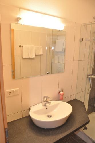 Inwest Hotel Garni Crailsheim Esterno foto